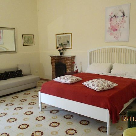 Resort Giardino Degli Aranci - Casa Lisca Баронисси Экстерьер фото